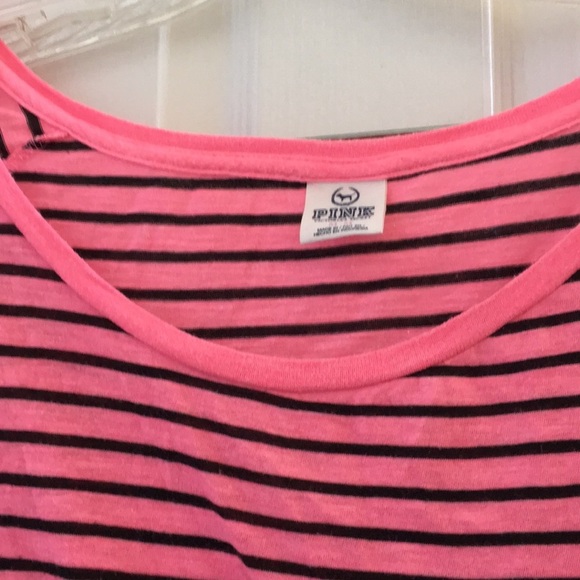 FINAL MARKDOWN LADIES Victoria’s Secret pink top medium - Picture 2 of 4